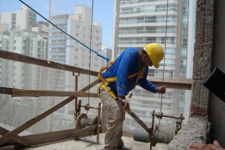 Projeto de Lei pode destinar 5% das vagas na construção civil do Piauí para mulheres