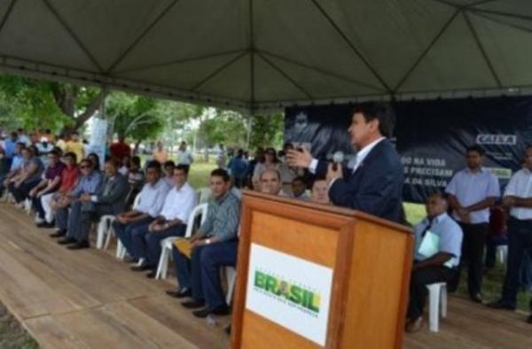 Solenidade de inaugura&ccedil;&atilde;o do Conjunto Z&eacute; Pereira.(Imagem:Alvaro Luis Carneiro)