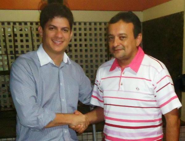 Líder do PSDB de Floriano recebeu novo membro no partido