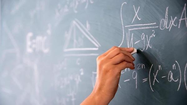 Reajuste a professores da rede estadual no Ceará é o mais alto do Nordeste