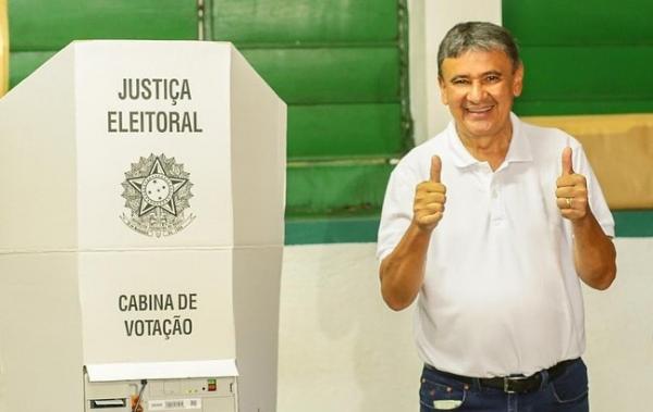 Wellington Dias é eleito senador do Piauí em disputa acirrada com Joel