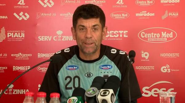 Fabiano Soares, t&eacute;cnico do River-PI(Imagem:Rede Clube)