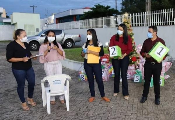 Profissionais da sa&uacute;de do HRTN recebem celebra&ccedil;&atilde;o especial de natal(Imagem:HRTN)