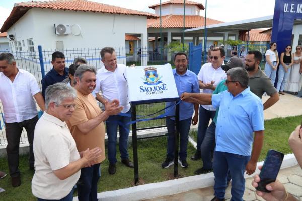 Joel Rodrigues, representando Ciro Nogueira, e Júlio Arcoverde inauguram obras no Piauí (Imagem:Divulgação)