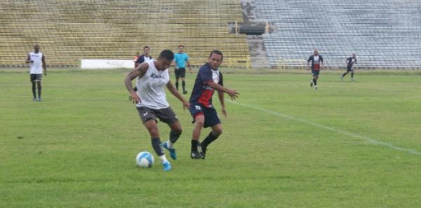 Galo goleia o Atl&eacute;tico Umaitense no segundo jogo do dia.(Imagem:Ramiro Pena/GloboEsporte.com)