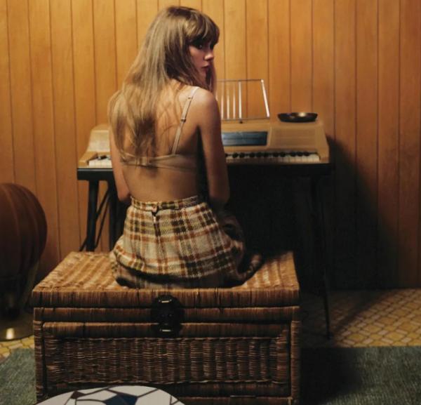 Taylor Swift anuncia seu retorno aos palcos com a turnê "Eras"