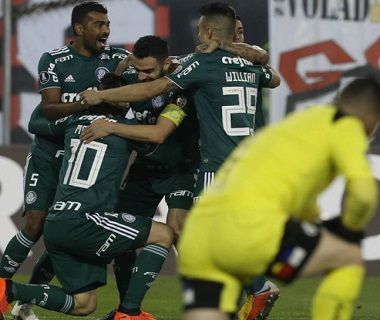 Palmeiras vence Colo-Colo e vai à semifinal da Libertadores