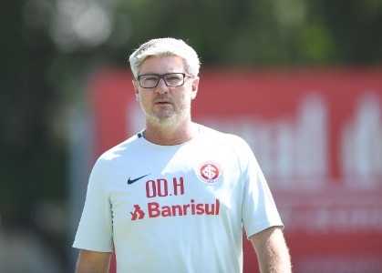 Inter deve definir permanência de Odair até o fim da semana