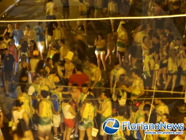 Chicabana agita arrast&atilde;o na abertura do carnaval de Floriano.(Imagem:FlorianoNews)