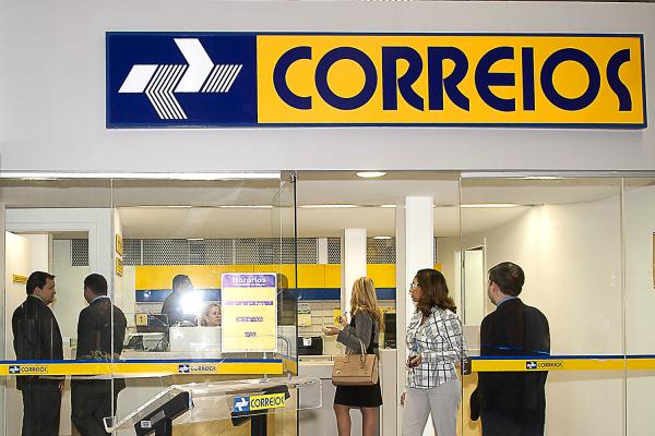 Câmara aprova texto-base do projeto que viabiliza a privatização dos Correios