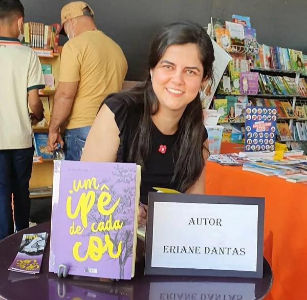  Escritora se inspira em Cajueiro-Rei, no litoral do Piau&iacute;, para escrever livro infantil: 