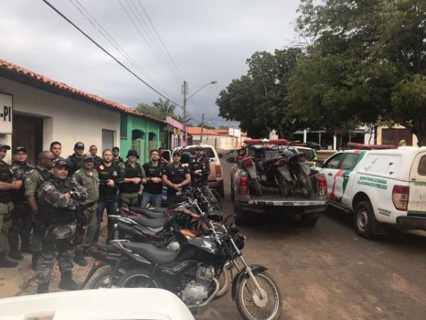 Veículos roubados em Floriano são recuperados durante operação da PM em Uruçuí