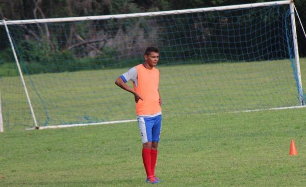 Silas estava cotado para assumir o lugar de Fabiano, mas ainda n&atilde;o voltou da folga do carnaval e est&aacute; fora da prele&ccedil;&atilde;o.(Imagem:Emanuele Madeira/GLOBOESPORTE.COM)