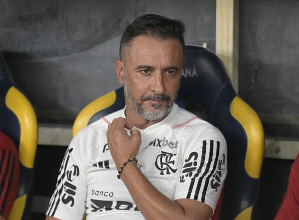 Análise: Flamengo de Vítor Pereira só terá paz quando a bola entrar
