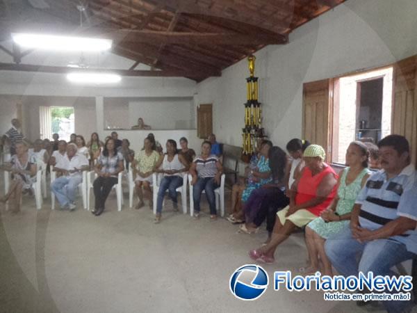 Nova diretoria toma posse na Associação de Moradores do Bairro Irapuá II.(Imagem:FlorianoNews)