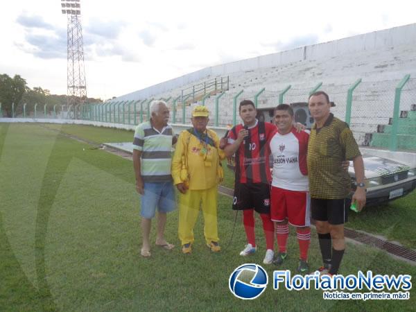 1&ordm; Jogo Beneficente de futebol &eacute; realizado no Est&aacute;dio Tiber&atilde;o.(Imagem:FlorianoNews)