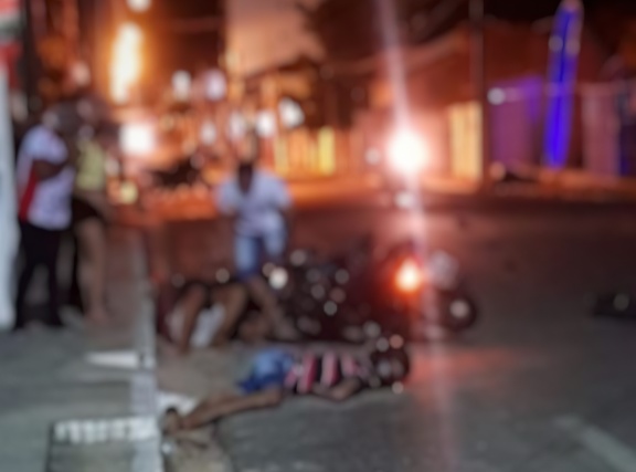 Acidente entre motocicletas deixa um morto e dois feridos em Floriano