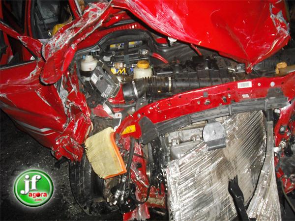 Colisão frontal entre Fiat e Hillux deixa uma pessoa morta na PI-113