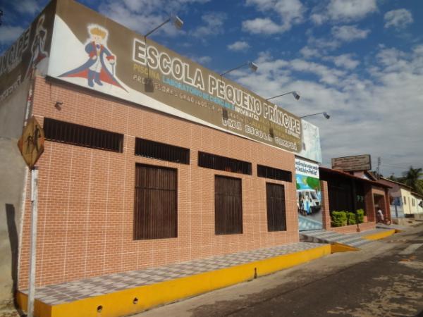 Escola Pequeno Príncipe comemora 24º aniversário em Floriano