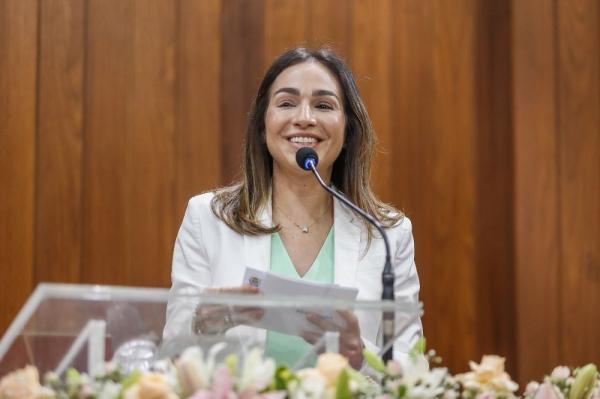 Dia da Mulher: "Garantir o bem-estar e segurança das mulheres é prioridade do governo", diz Isabel