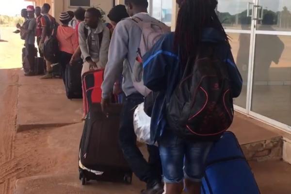 Nova onda de haitianos chega ao Brasil pela Guiana e engrossa êxodo de estrangeiros em Roraima