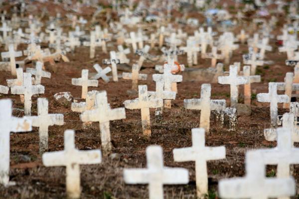 Ministério da Saúde quer recontar mortes por coronavírus no País