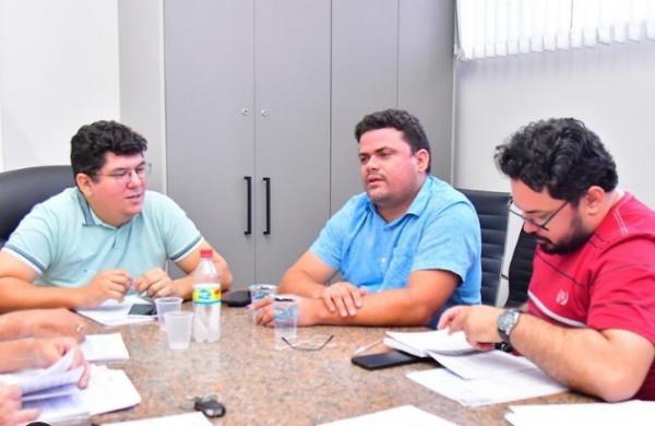 Comissões da Câmara de Floriano se reúnem para discutir incentivo financeiro a agentes de saúde e endemias(Imagem:Reprodução/Instagram)