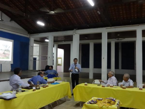 Prefeito de Floriano fala sobre projetos da cidade em reunião do Rotary Club