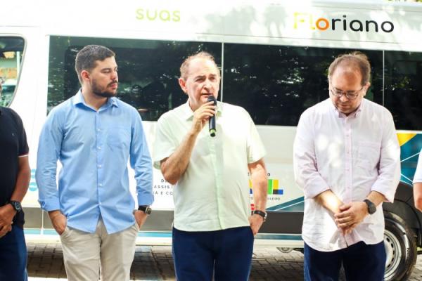 Prefeitura de Floriano entrega van do MobSUAS para fortalecer a assistência social.(Imagem:Secom)