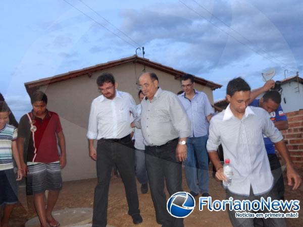 Inaugura&ccedil;&atilde;o da primeira etapa do programa Minha Casa Minha Vida em S&atilde;o Jos&eacute; do Peixe.(Imagem:FlorianoNews)