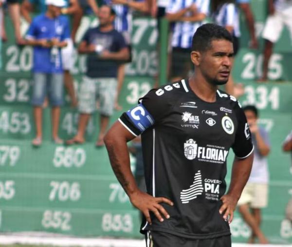 Corisabbá libera meia Jader para assinar com time do Rio Grande do Norte