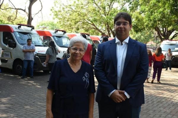 Regina Sousa e o secret&aacute;rio N&eacute;ris J&uacute;nior(Imagem:Paulo Barros)