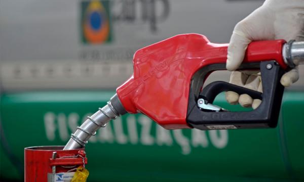 Governo estuda alternativas contra impacto da alta do diesel
