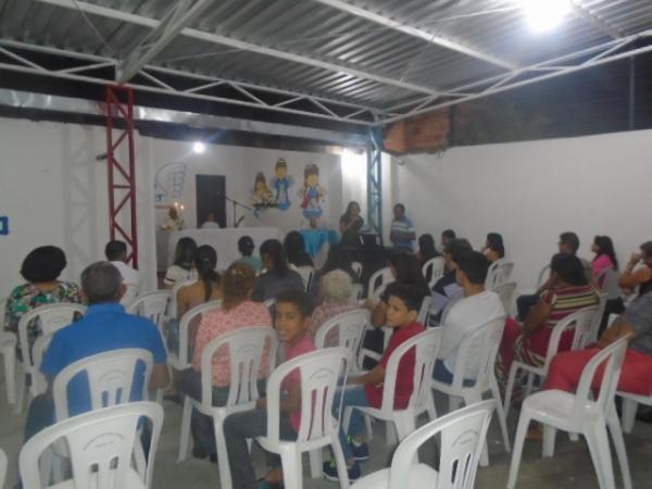 Missa comemora anivers&aacute;rio do Instituto Educacional Anjos do Saber.(Imagem:FlorianoNews)