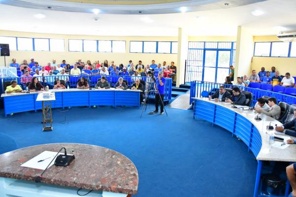  Audi&ecirc;ncia p&uacute;blica na C&acirc;mara Municipal discute a concess&atilde;o dos servi&ccedil;os de &aacute;gua e esgoto em Floriano(Imagem:CMF)