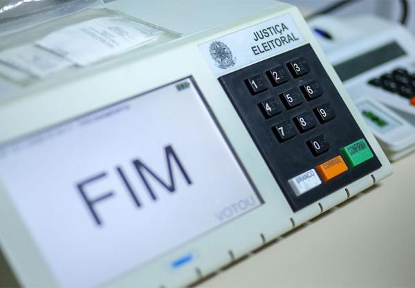 Urnas eletr&ocirc;nicas s&atilde;o instaladas neste s&aacute;bado nas se&ccedil;&otilde;es dos 224 munic&iacute;pios(Imagem:Roberta Aline)