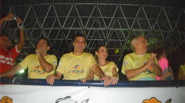 Talento e divers&atilde;o marcam desfiles deste domingo em Floriano.(Imagem:FlorianoNews)