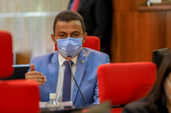 Líder do Governo articula reunião com o DER-PI para discutir recuperação de rodovias estaduais