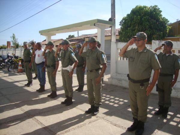 Policiais em Forma&ccedil;&atilde;o na manh&atilde; de Domingo(Imagem:Amarelinho)
