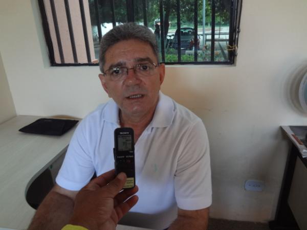 Nelson J&uacute;nior, Secret&aacute;rio de Educa&ccedil;&atilde;o(Imagem:FlorianoNews)