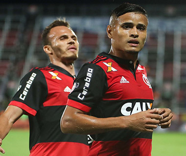 Flamengo e Cruzeiro se enfrentam na Libertadores por tira-teima histórico