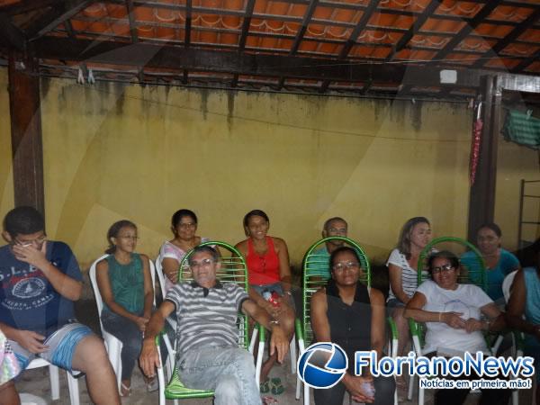 Moradores realizaram encerramento de noven&aacute;rio da Quaresma no bairro Irapu&aacute; II.(Imagem:FlorianoNews)
