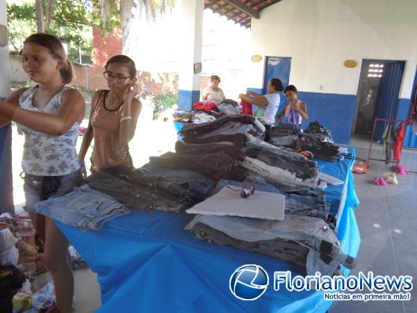 Confec&ccedil;&otilde;es jeans de R$ 3,00(Imagem:FlorianoNews)