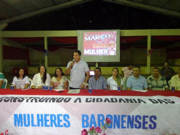 Mulheres s&atilde;o homenageadas pela prefeitura de Bar&atilde;o de Graja&uacute;.(Imagem:FlorianoNews)