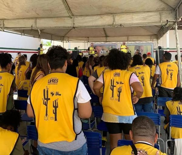 Instituto Livres re&uacute;ne volunt&aacute;rios de todo o Brasil em a&ccedil;&otilde;es sociais em comunidades rurais do Piau&iacute;.(Imagem:Reprodu&ccedil;&atilde;o/Redes Sociais)