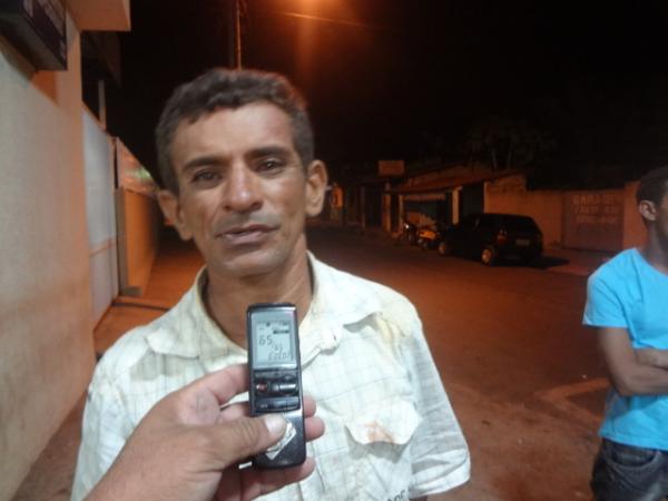 Acompanhante da v&iacute;tima.(Imagem:FlorianoNews)