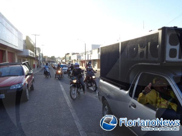Carreata e prociss&atilde;o marcam encerramento dos festejos de S&atilde;o Crist&oacute;v&atilde;o em Floriano.(Imagem:FlorianoNews)