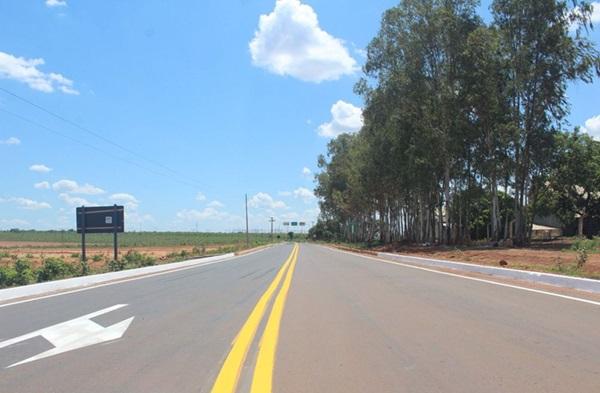 Piauí avança na pavimentação e recuperação de rodovias dos cerrados piauienses
