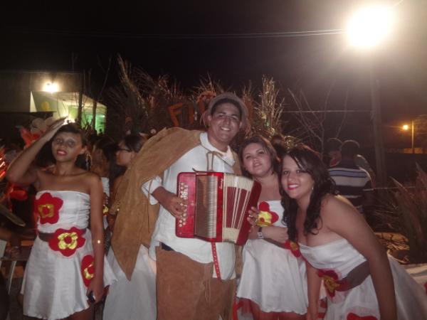 Veja fotos do 1º dia da Gincana Cultural do colégio Estadual