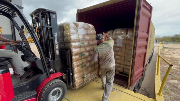 Governo do Piauí anuncia medidas para minimizar efeitos do tarifaço nas empresas exportadoras